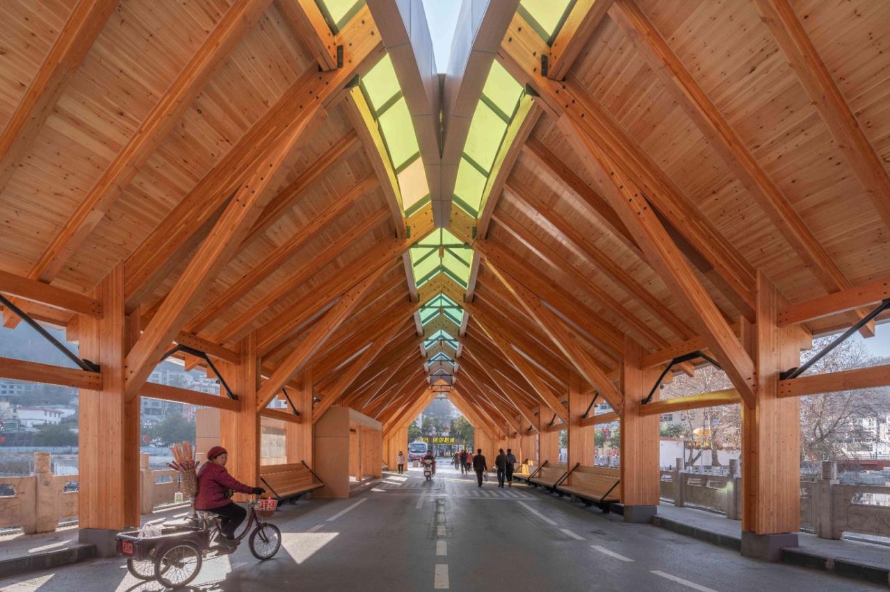 BIM建筑|康县新人字桥及周边商业街更新设计 / 三文建筑 何崴工作室 BIM建筑|康县新人字桥及周边商业街更新设计 / 三文建筑 何崴工作室