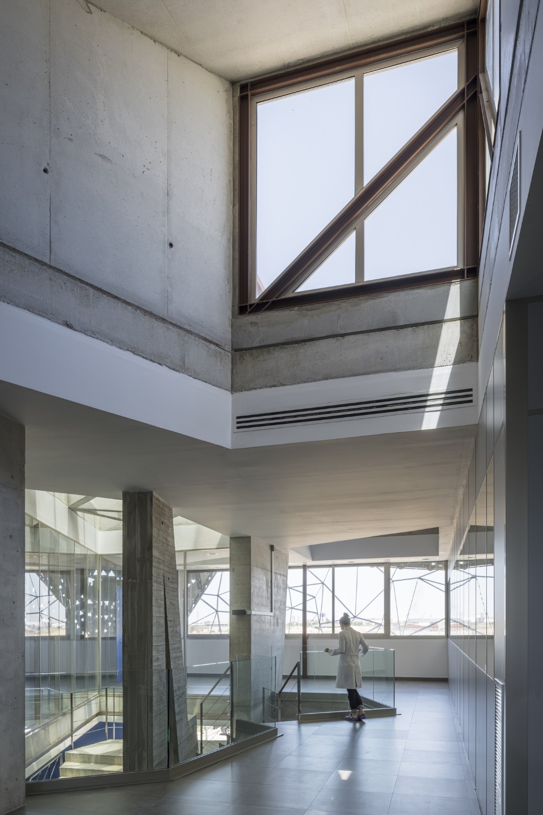 BIM建筑|微生物化学实验室 / PENELAS ARCHITECTS BIM建筑|微生物化学实验室 / PENELAS ARCHITECTS