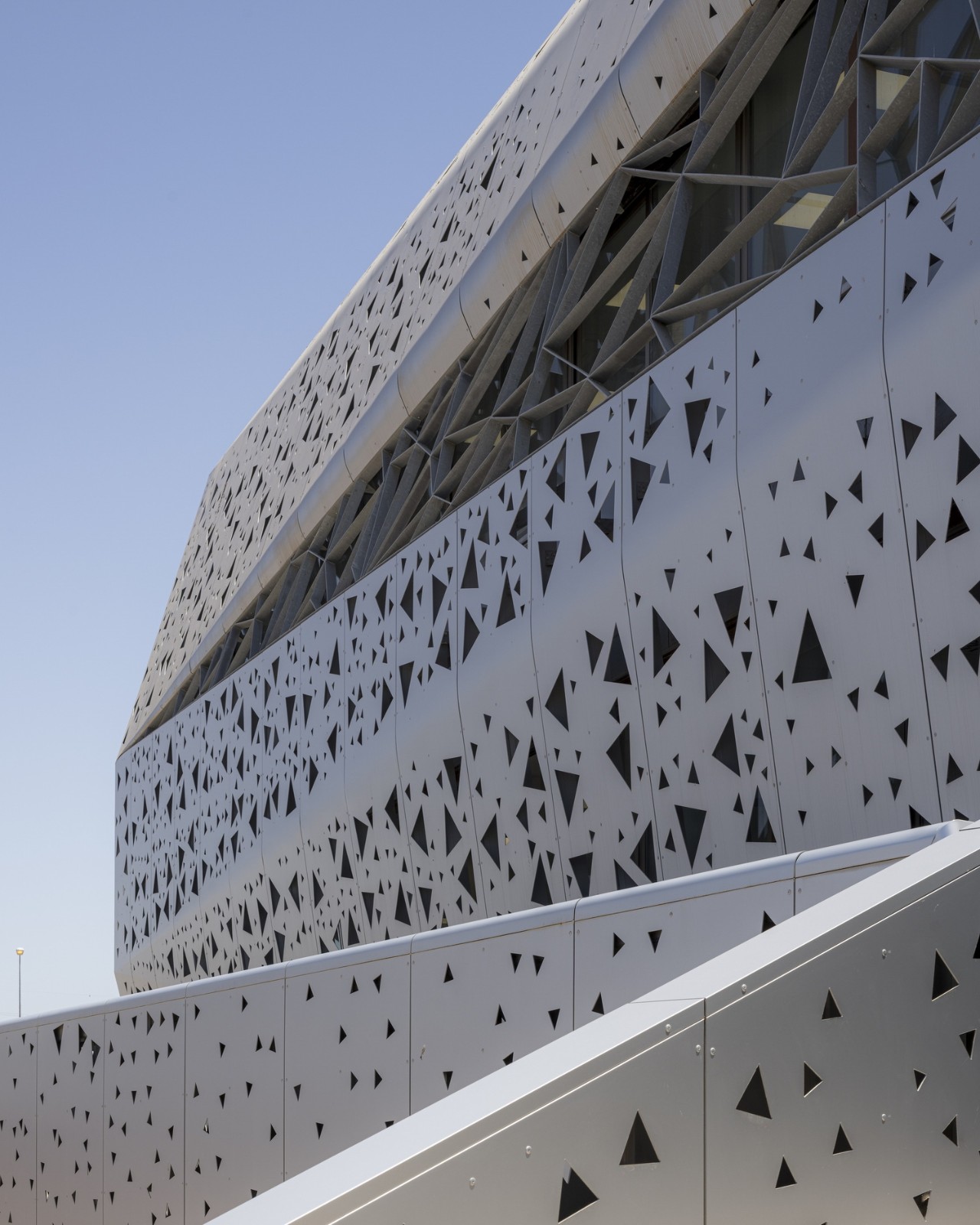 BIM建筑|微生物化学实验室 / PENELAS ARCHITECTS BIM建筑|微生物化学实验室 / PENELAS ARCHITECTS