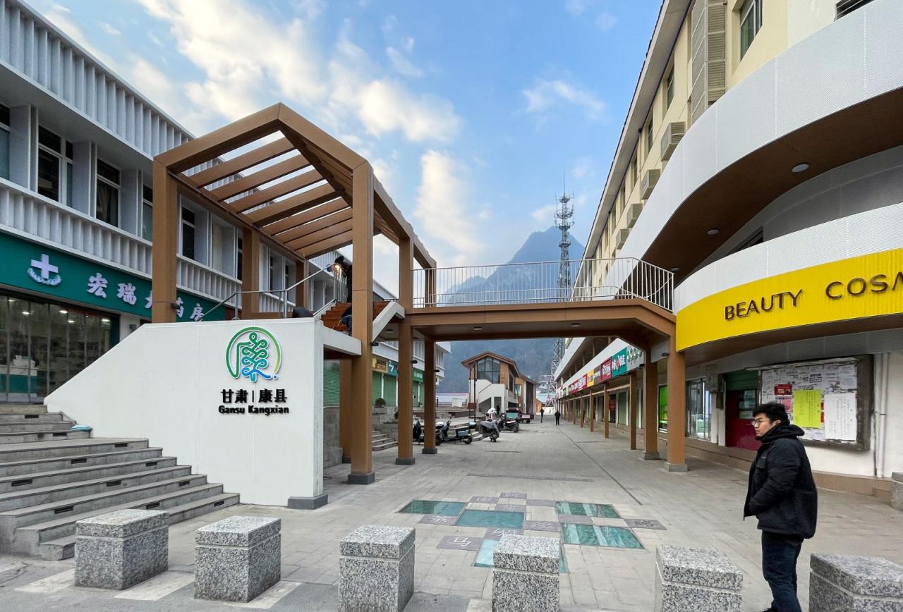 BIM建筑|康县新人字桥及周边商业街更新设计 / 三文建筑 何崴工作室 BIM建筑|康县新人字桥及周边商业街更新设计 / 三文建筑 何崴工作室