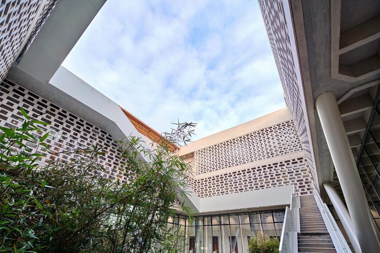 BIM建筑|锡宝行 / 非常建筑 BIM建筑|锡宝行 / 非常建筑