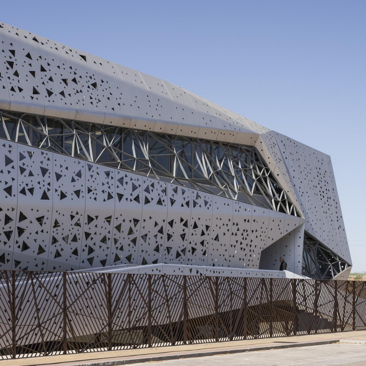 BIM建筑|微生物化学实验室 / PENELAS ARCHITECTS BIM建筑|微生物化学实验室 / PENELAS ARCHITECTS