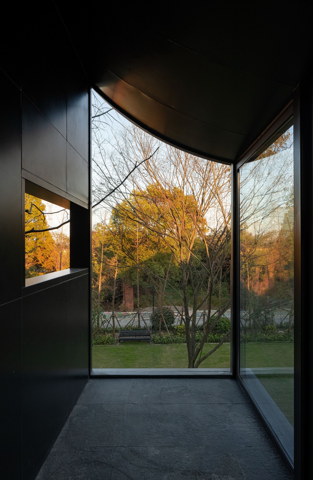 BIM建筑|桐乡濮院红旗漾杉林部落共享餐厅 / 上海严旸建筑设计工作室 BIM建筑|桐乡濮院红旗漾杉林部落共享餐厅 / 上海严旸建筑设计工作室