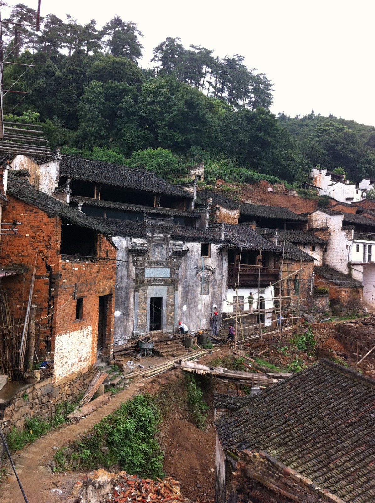 BIM建筑|村庄文化:一砖一瓦,寻回乡愁,婺源篁岭营造记 / 婺源县村庄文化传媒有限公司 BIM建筑|村庄文化:一砖一瓦,寻回乡愁,婺源篁岭营造记 / 婺源县村庄文化传媒有限公司