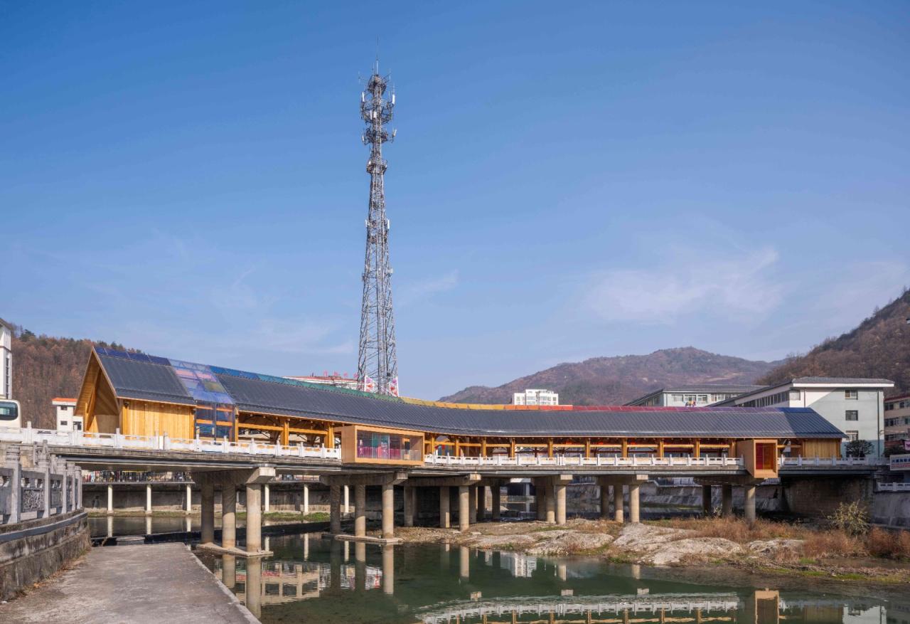 BIM建筑|康县新人字桥及周边商业街更新设计 / 三文建筑 何崴工作室 BIM建筑|康县新人字桥及周边商业街更新设计 / 三文建筑 何崴工作室