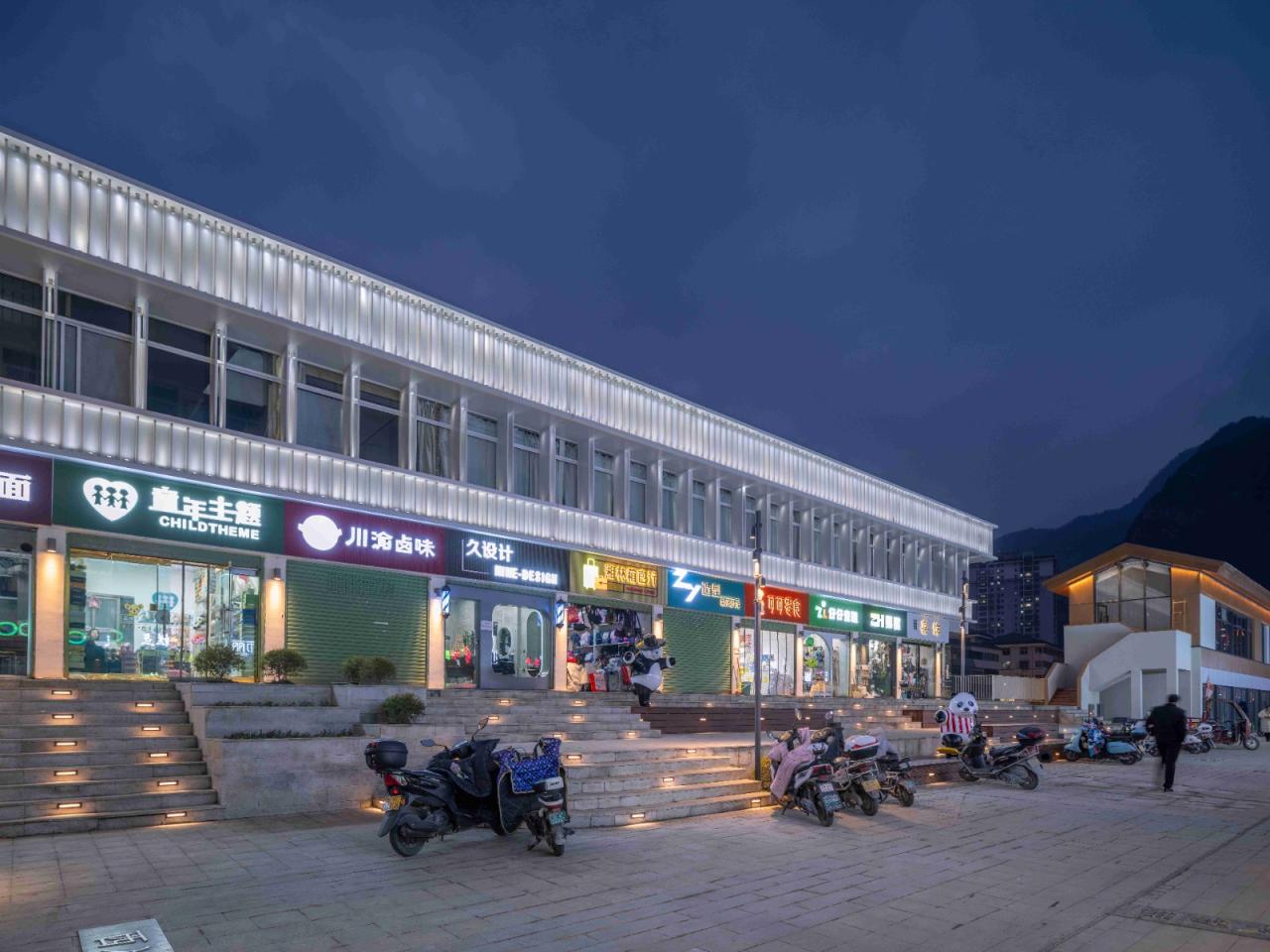 BIM建筑|康县新人字桥及周边商业街更新设计 / 三文建筑 何崴工作室 BIM建筑|康县新人字桥及周边商业街更新设计 / 三文建筑 何崴工作室