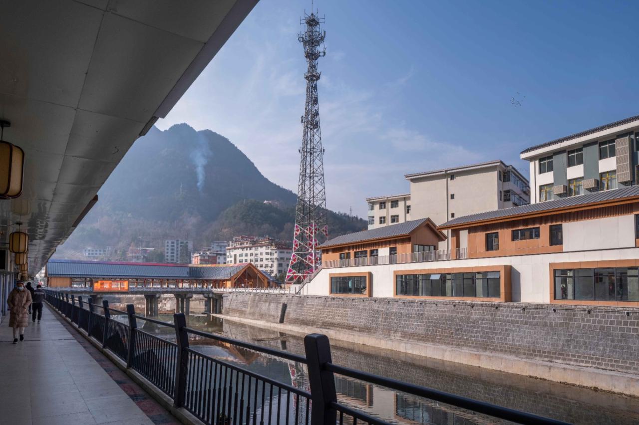 BIM建筑|康县新人字桥及周边商业街更新设计 / 三文建筑 何崴工作室 BIM建筑|康县新人字桥及周边商业街更新设计 / 三文建筑 何崴工作室