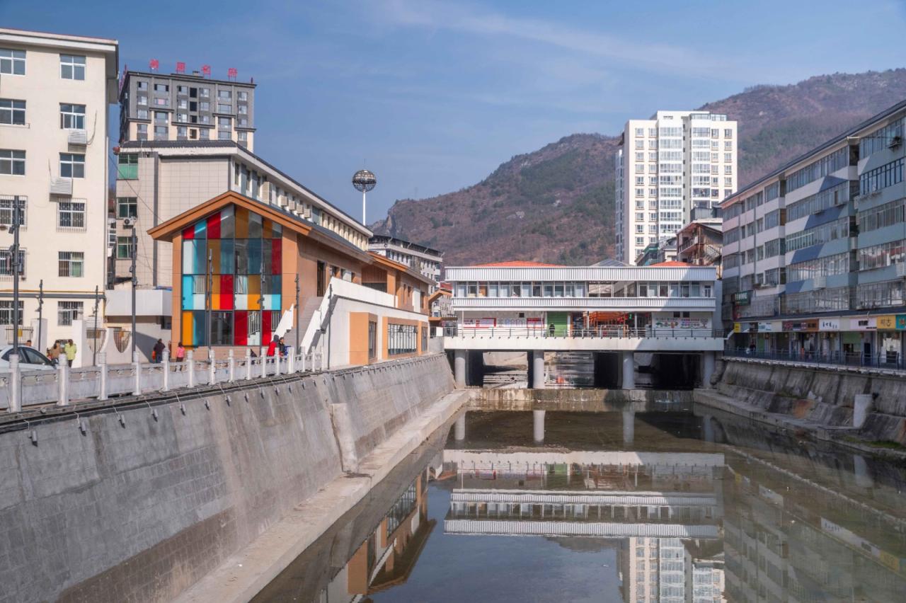 BIM建筑|康县新人字桥及周边商业街更新设计 / 三文建筑 何崴工作室 BIM建筑|康县新人字桥及周边商业街更新设计 / 三文建筑 何崴工作室