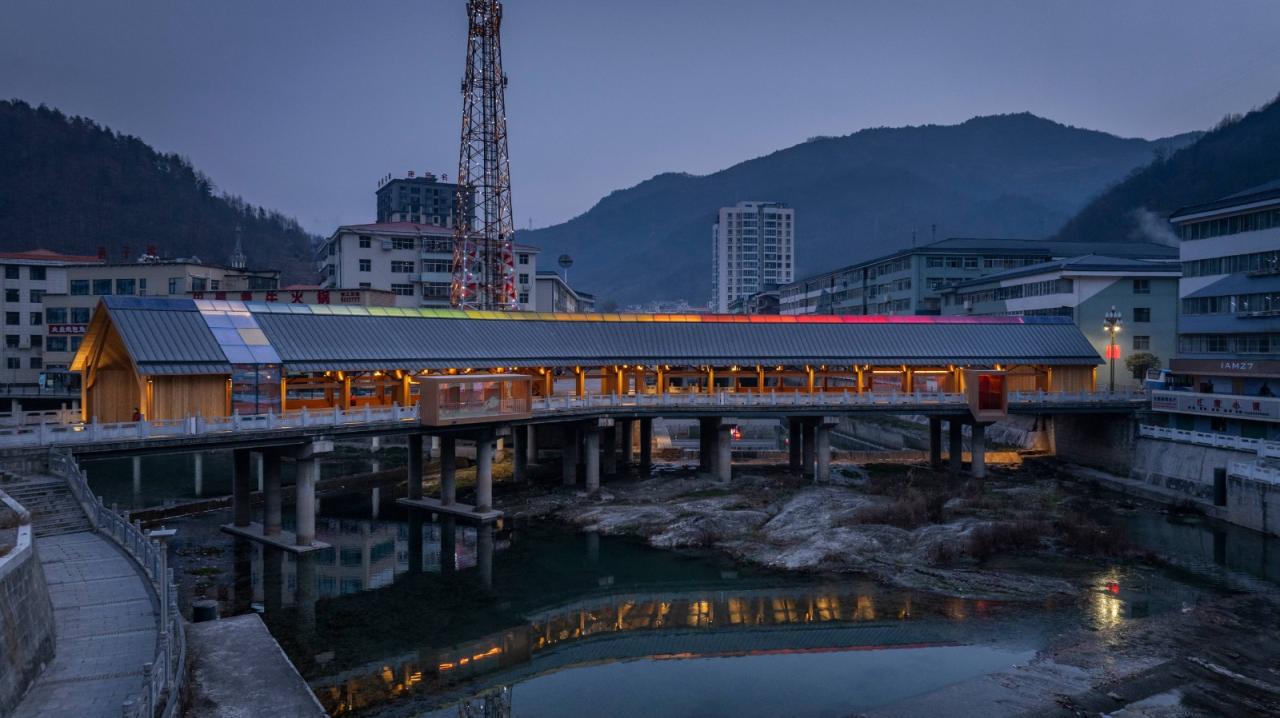 BIM建筑|康县新人字桥及周边商业街更新设计 / 三文建筑 何崴工作室 BIM建筑|康县新人字桥及周边商业街更新设计 / 三文建筑 何崴工作室