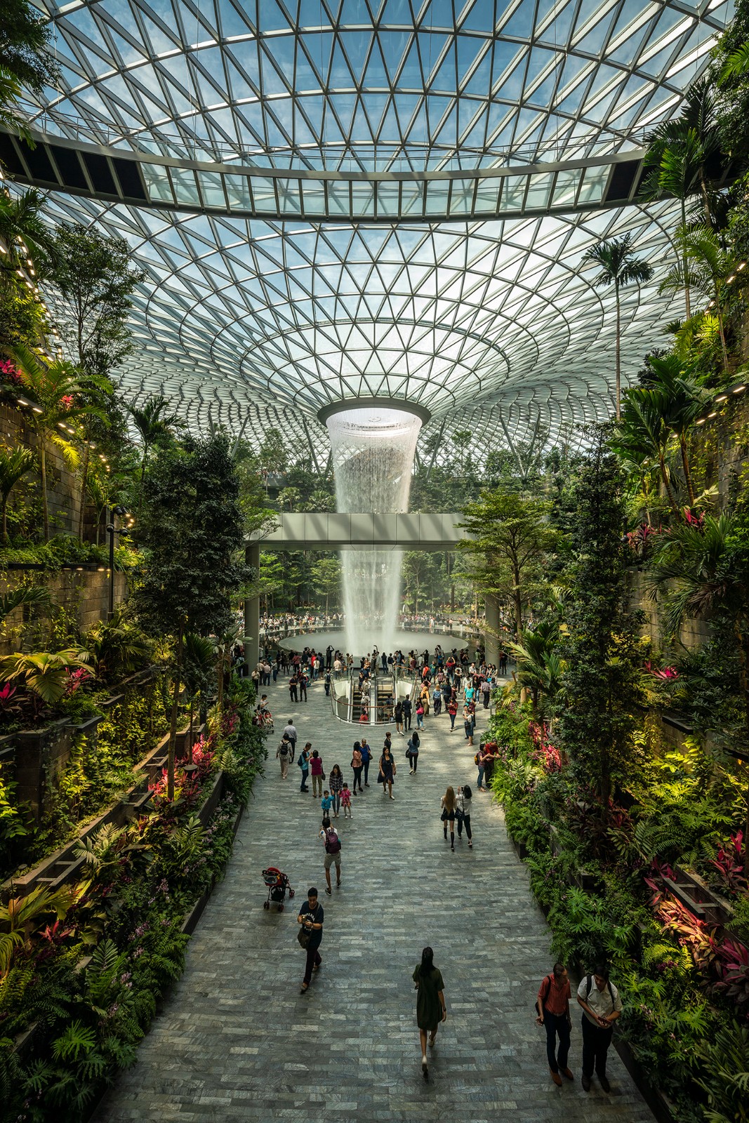 BIM建筑|铂瑞雅居与新加坡艾迪逊酒店 / 萨夫迪建筑事务所 BIM建筑|铂瑞雅居与新加坡艾迪逊酒店 / 萨夫迪建筑事务所