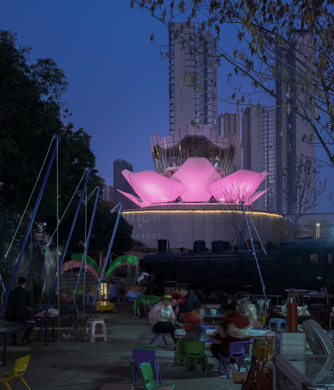 BIM建筑|整体可动的动态建筑:长沙“湘江之眼” / 朱培栋-line+建筑事务所 BIM建筑|整体可动的动态建筑:长沙“湘江之眼” / 朱培栋-line+建筑事务所