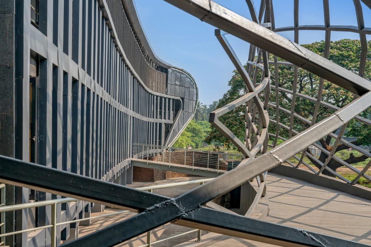 BIM建筑|国家水上运动研究所 / M:OFA 工作室 BIM建筑|国家水上运动研究所 / M:OFA 工作室