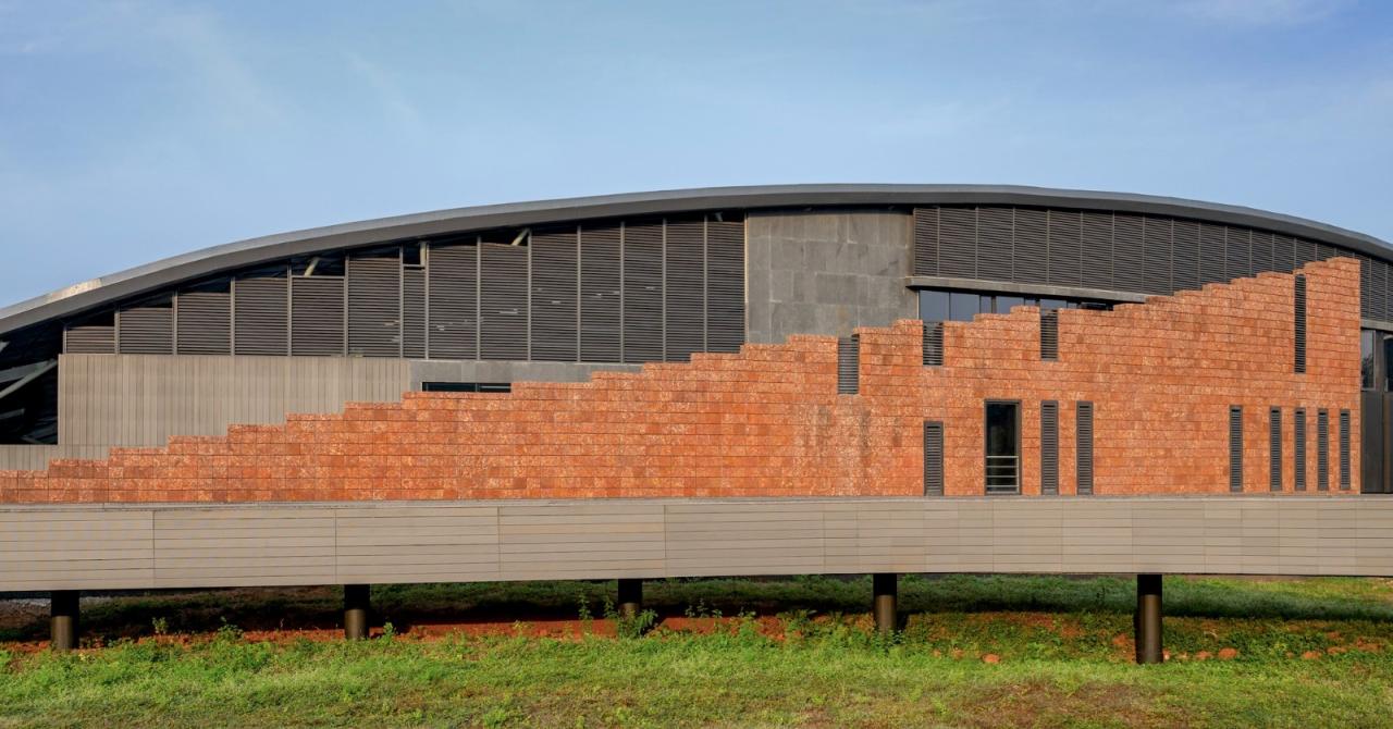 BIM建筑|国家水上运动研究所 / M:OFA 工作室 BIM建筑|国家水上运动研究所 / M:OFA 工作室