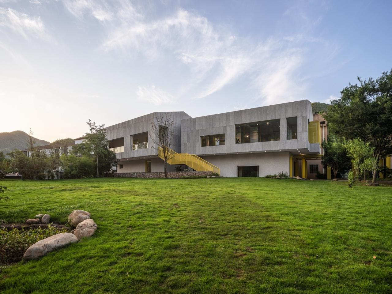 BIM建筑|基于空间叙事的乡村建筑改造实践探索 / 上海交通大学设计学院杜春宇团队 BIM建筑|基于空间叙事的乡村建筑改造实践探索 / 上海交通大学设计学院杜春宇团队