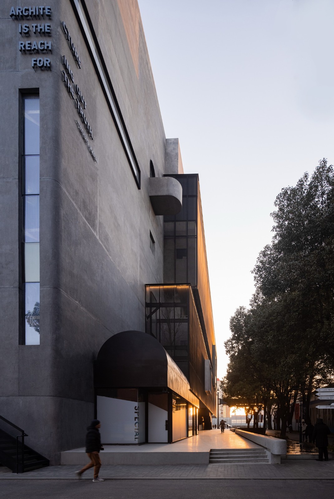 BIM建筑|远舰·EKA天物,上海 / 本哲建筑 BIM建筑|远舰·EKA天物,上海 / 本哲建筑