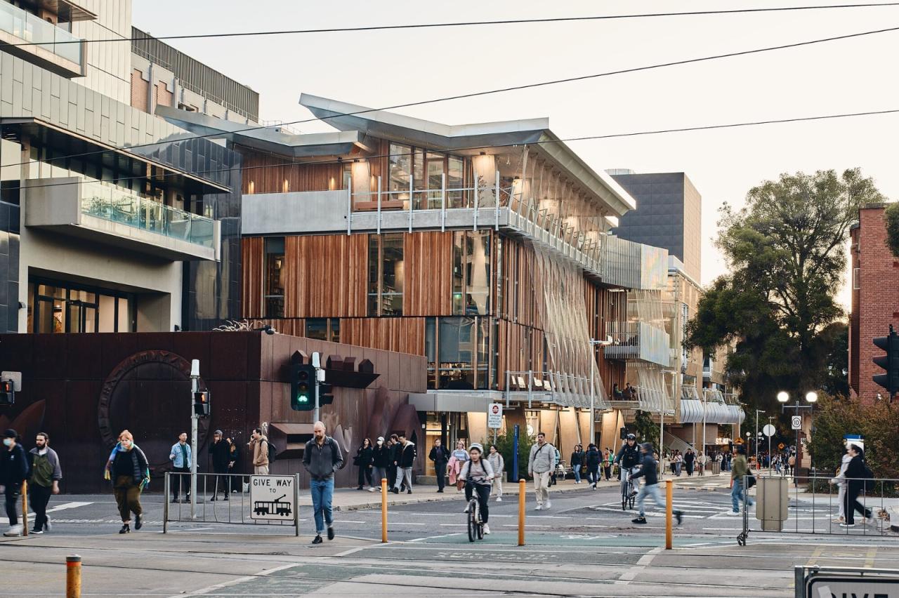 BIM建筑|墨尔本大学学生活动中心 / KoningEizenberg Architecture BIM建筑|墨尔本大学学生活动中心 / KoningEizenberg Architecture