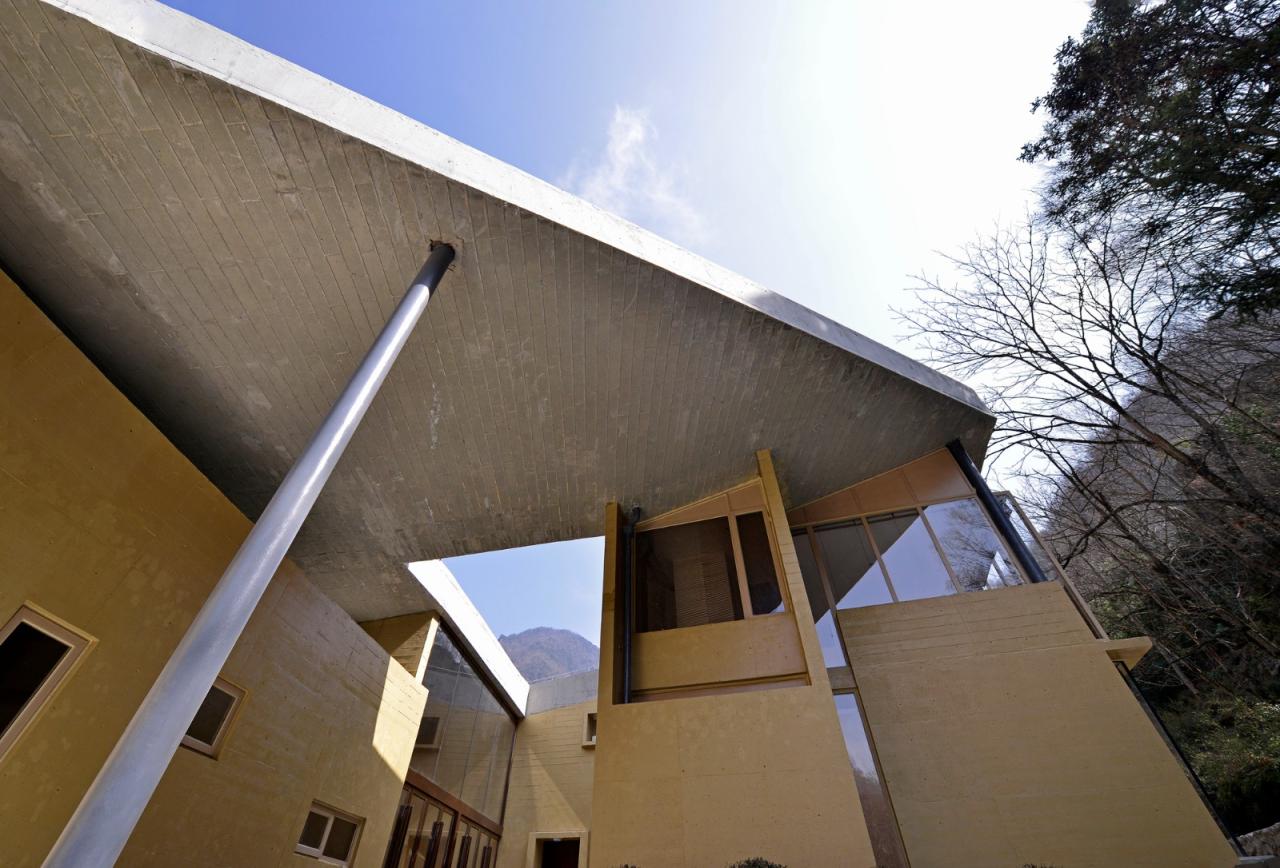 BIM建筑|唐家河自然教育中心 / 合造社建筑设计 BIM建筑|唐家河自然教育中心 / 合造社建筑设计