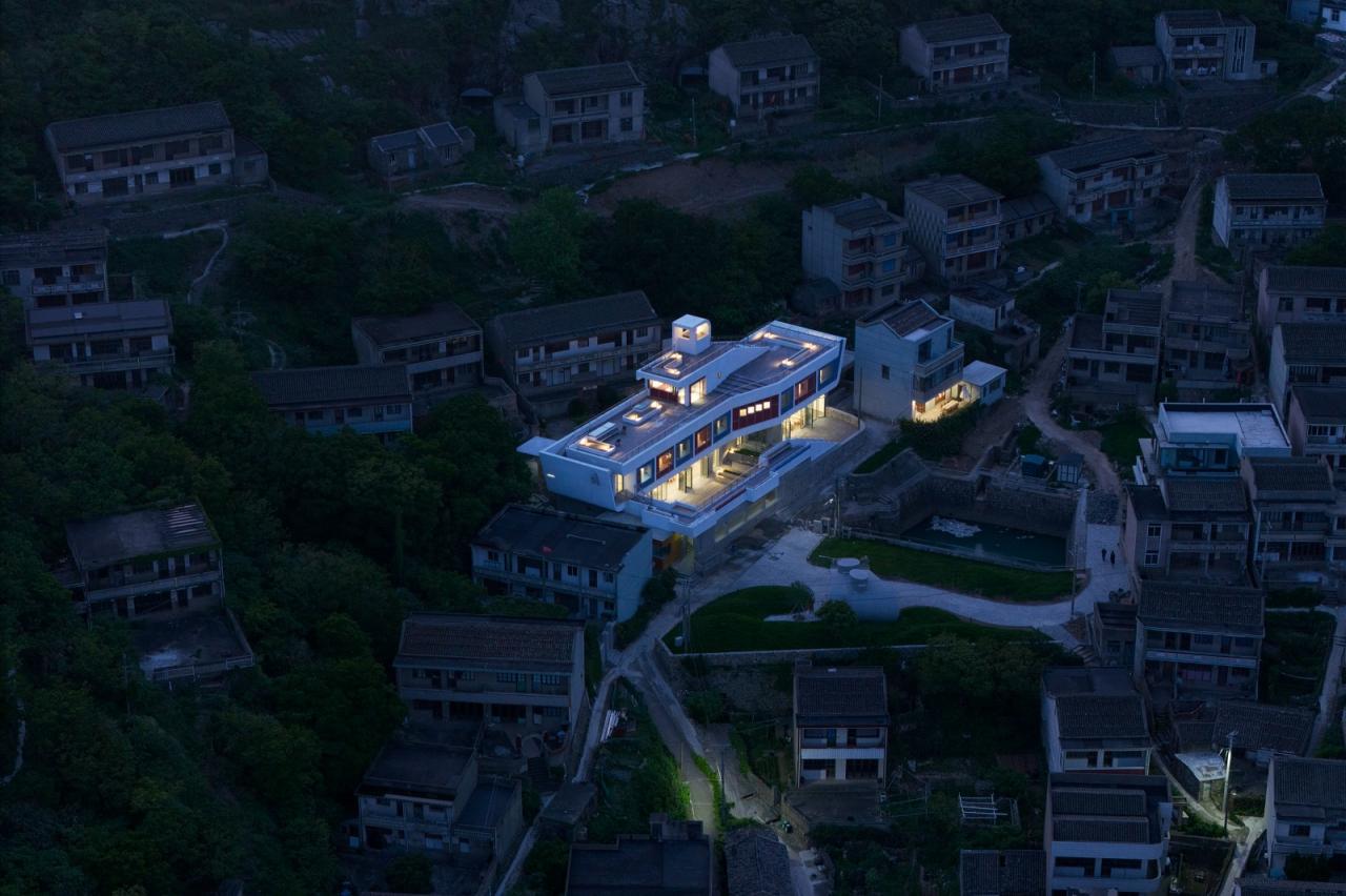 BIM建筑|孤岛浮舟:舟山柴山岛托老所 / 孟凡浩-line+建筑事务所 BIM建筑|孤岛浮舟:舟山柴山岛托老所 / 孟凡浩-line+建筑事务所