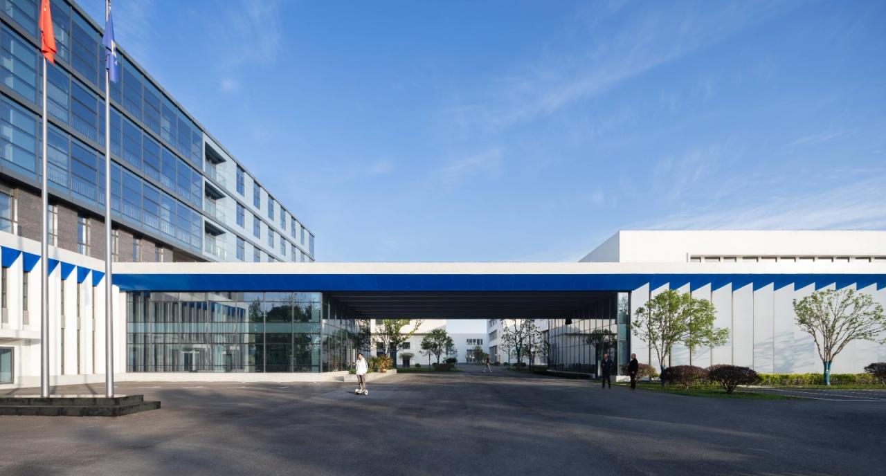 BIM建筑|美术馆语境下的温情工厂/ 田字格建筑事务所 BIM建筑|美术馆语境下的温情工厂/ 田字格建筑事务所