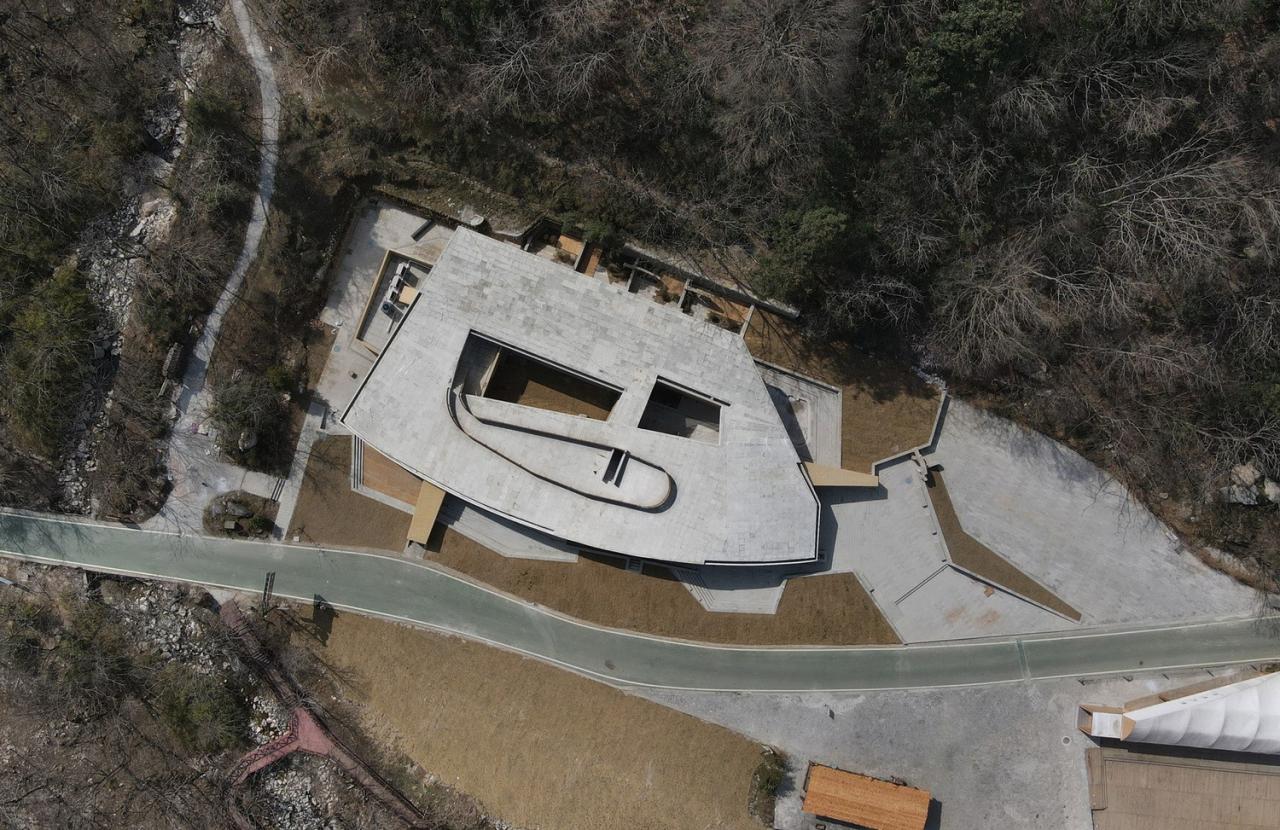 BIM建筑|唐家河自然教育中心 / 合造社建筑设计 BIM建筑|唐家河自然教育中心 / 合造社建筑设计