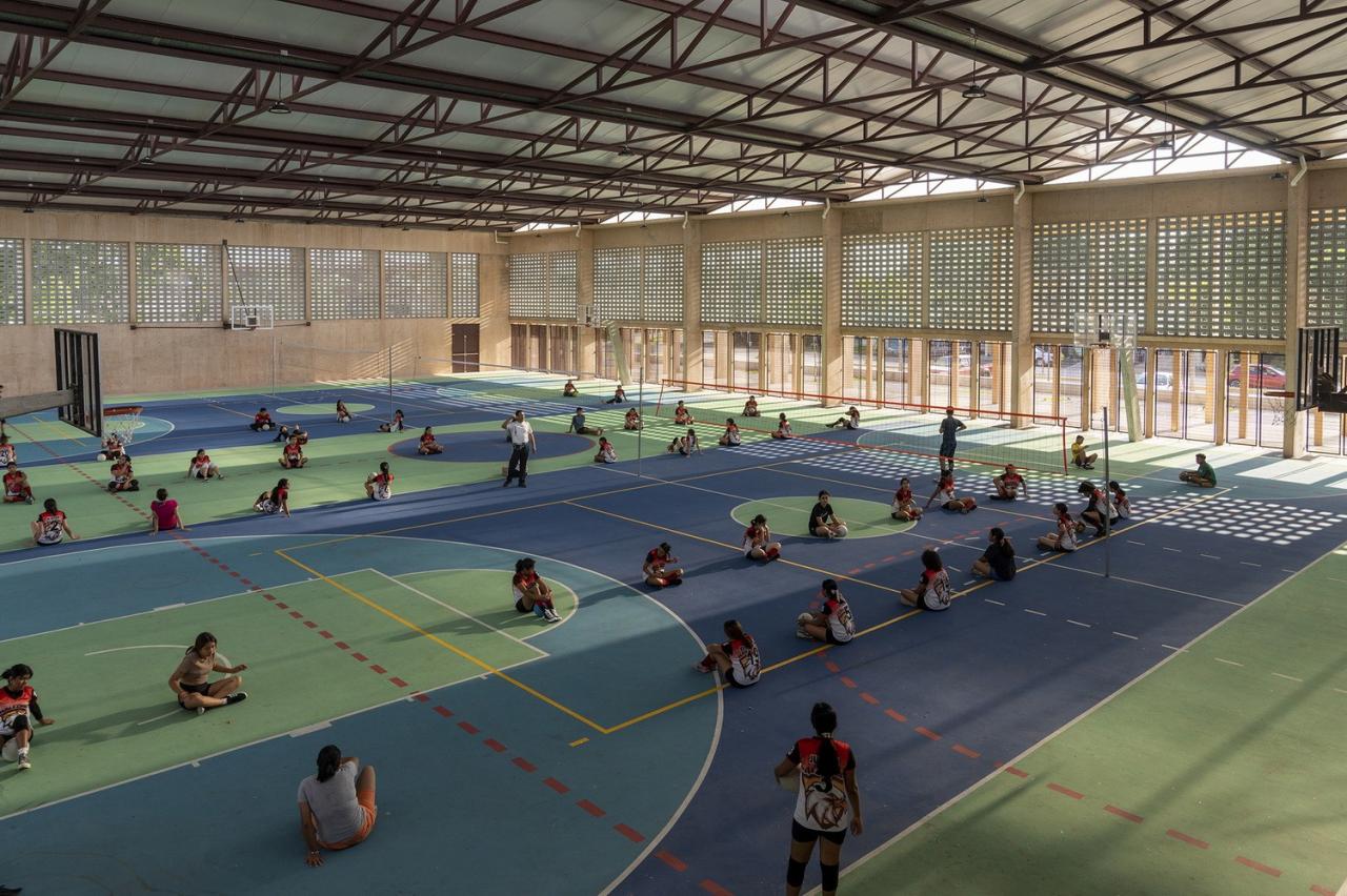 BIM建筑|Manuel Vargas Iziquierdo 棒球场与体育中心 / Bernardo Quinzaños + CCA Centro de Colaboración Arquitectónica BIM建筑|Manuel Vargas Iziquierdo 棒球场与体育中心 / Bernardo Quinzaños + CCA Centro de Colaboración Arquitectónica