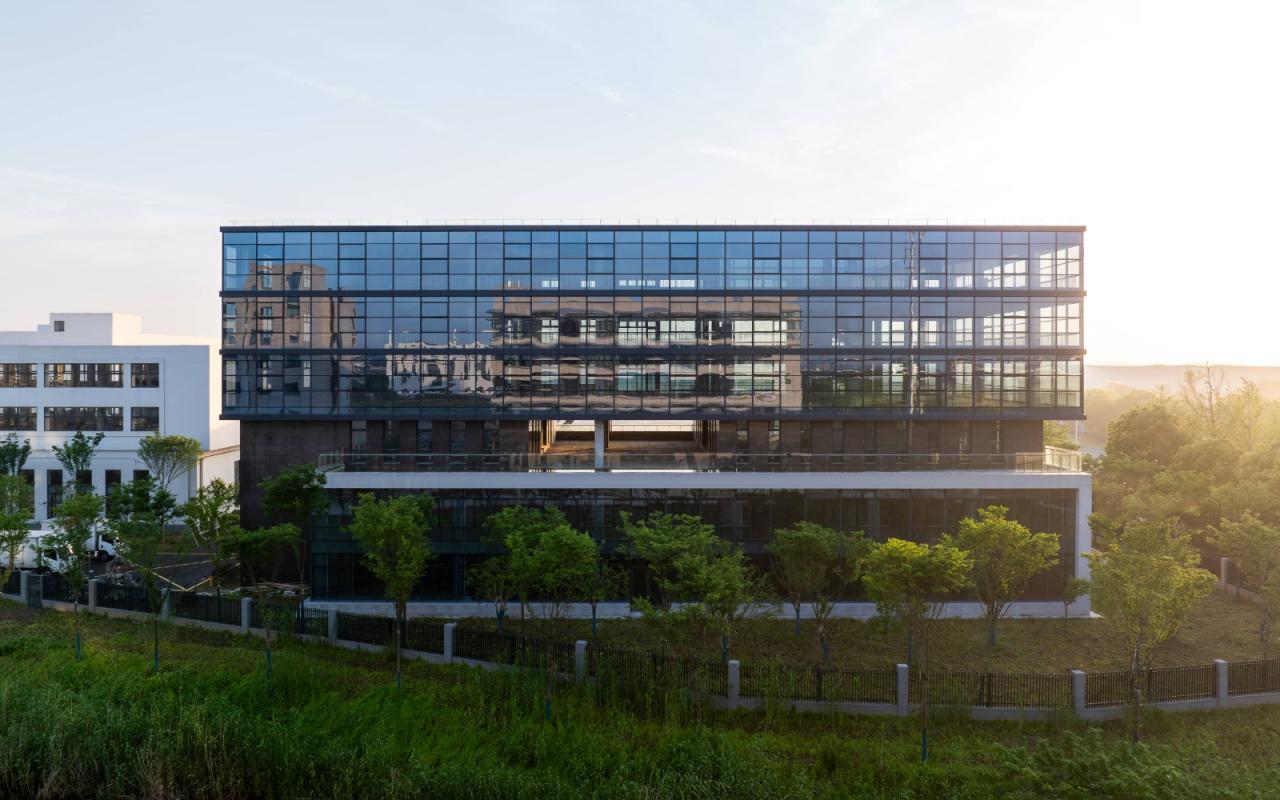 BIM建筑|美术馆语境下的温情工厂/ 田字格建筑事务所 BIM建筑|美术馆语境下的温情工厂/ 田字格建筑事务所