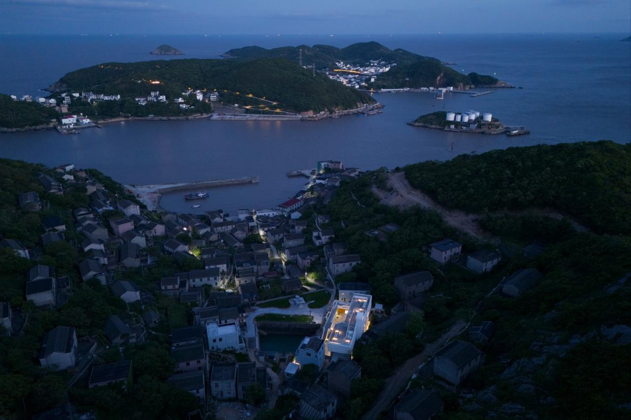 BIM建筑|孤岛浮舟:舟山柴山岛托老所 / 孟凡浩-line+建筑事务所 BIM建筑|孤岛浮舟:舟山柴山岛托老所 / 孟凡浩-line+建筑事务所