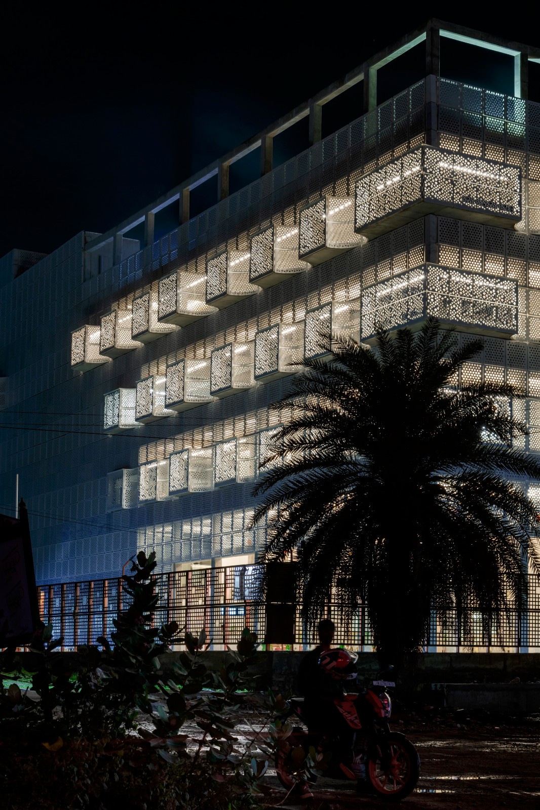 BIM建筑|第三空间文化学习中心 / Studio Saar BIM建筑|第三空间文化学习中心 / Studio Saar