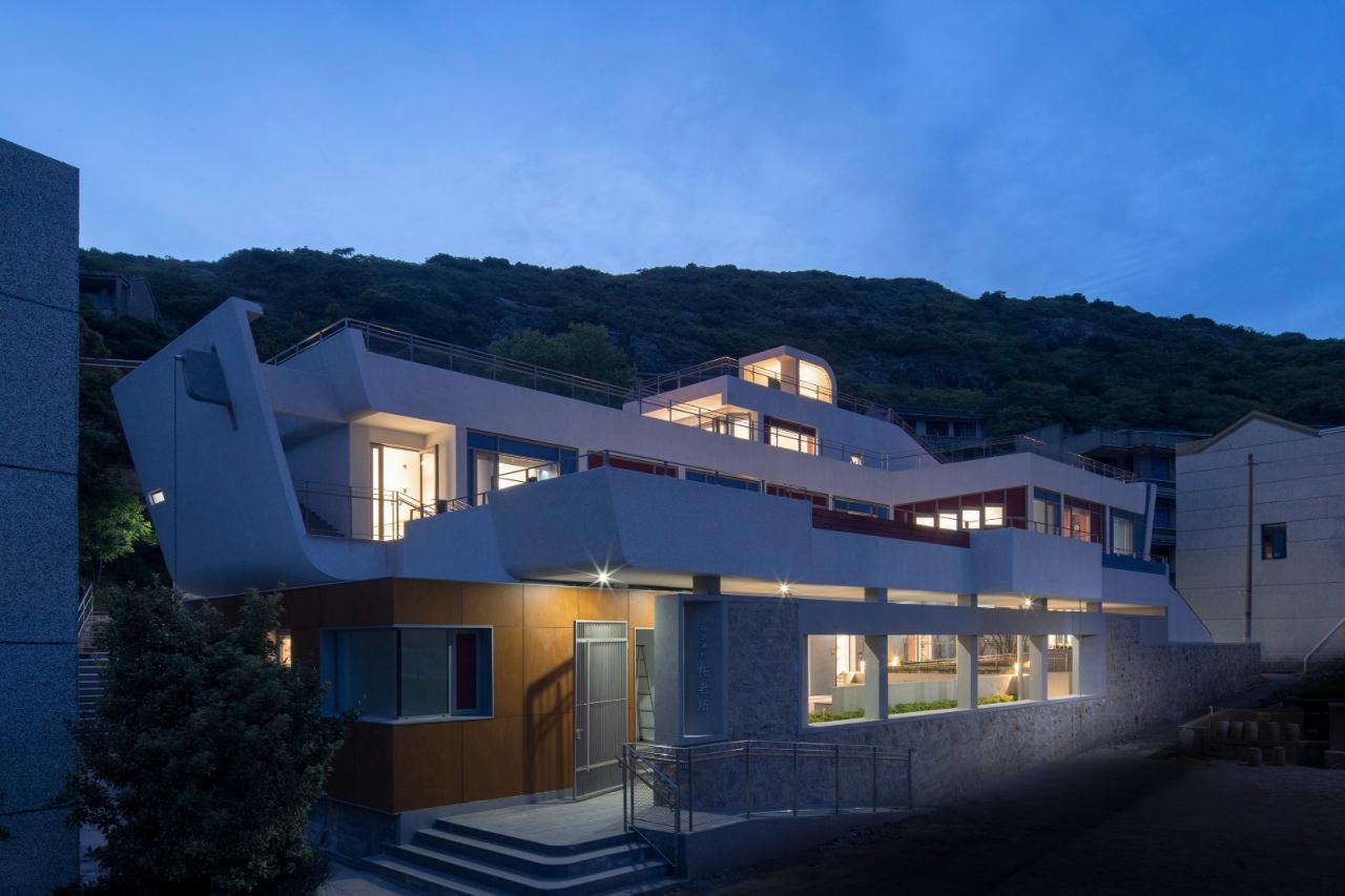 BIM建筑|孤岛浮舟:舟山柴山岛托老所 / 孟凡浩-line+建筑事务所 BIM建筑|孤岛浮舟:舟山柴山岛托老所 / 孟凡浩-line+建筑事务所