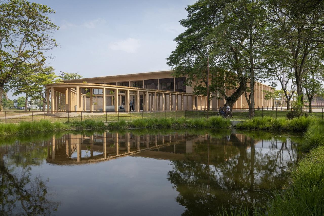 BIM建筑|Manuel Vargas Iziquierdo 棒球场与体育中心 / Bernardo Quinzaños + CCA Centro de Colaboración Arquitectónica BIM建筑|Manuel Vargas Iziquierdo 棒球场与体育中心 / Bernardo Quinzaños + CCA Centro de Colaboración Arquitectónica