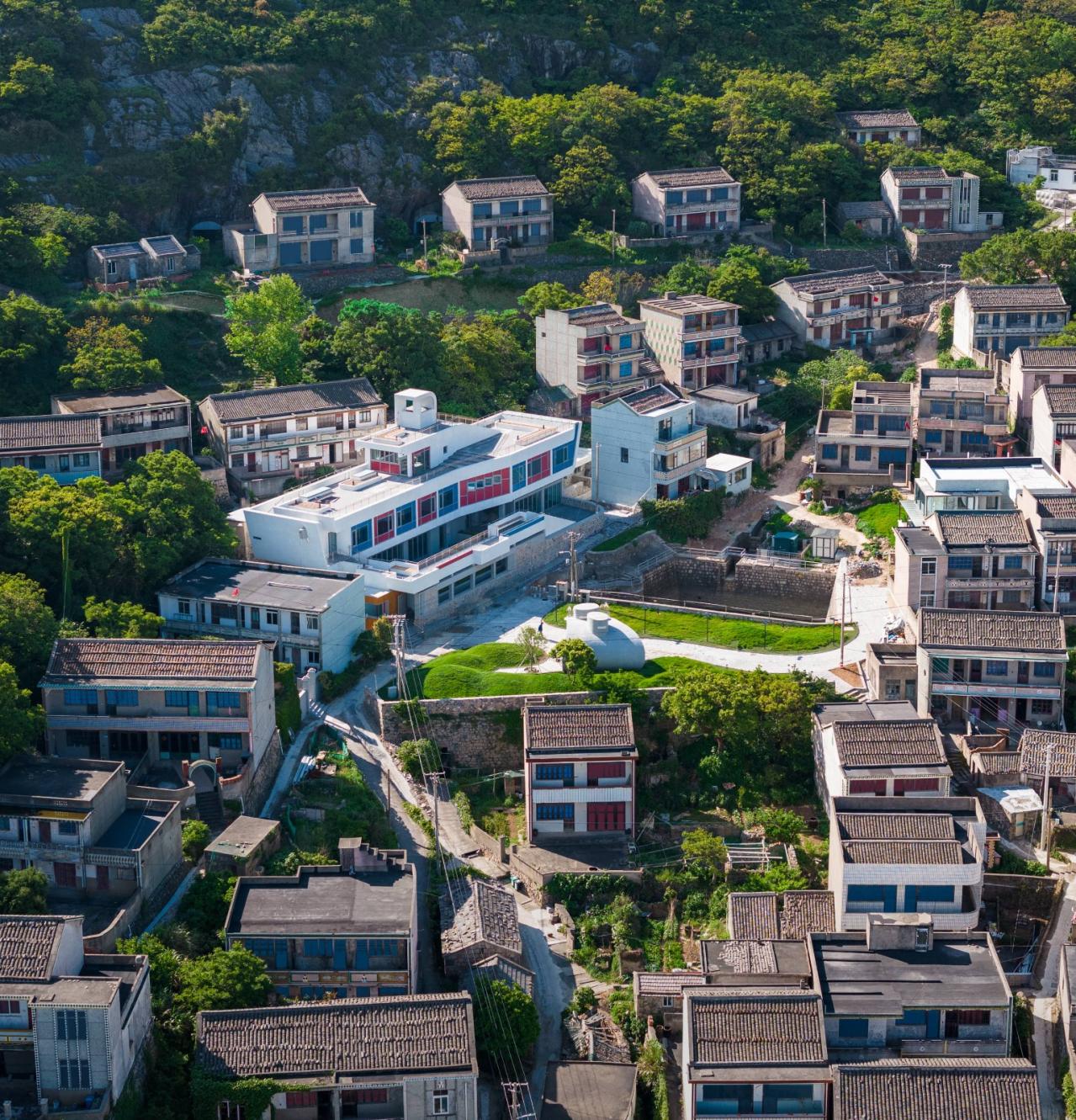 BIM建筑|孤岛浮舟:舟山柴山岛托老所 / 孟凡浩-line+建筑事务所 BIM建筑|孤岛浮舟:舟山柴山岛托老所 / 孟凡浩-line+建筑事务所