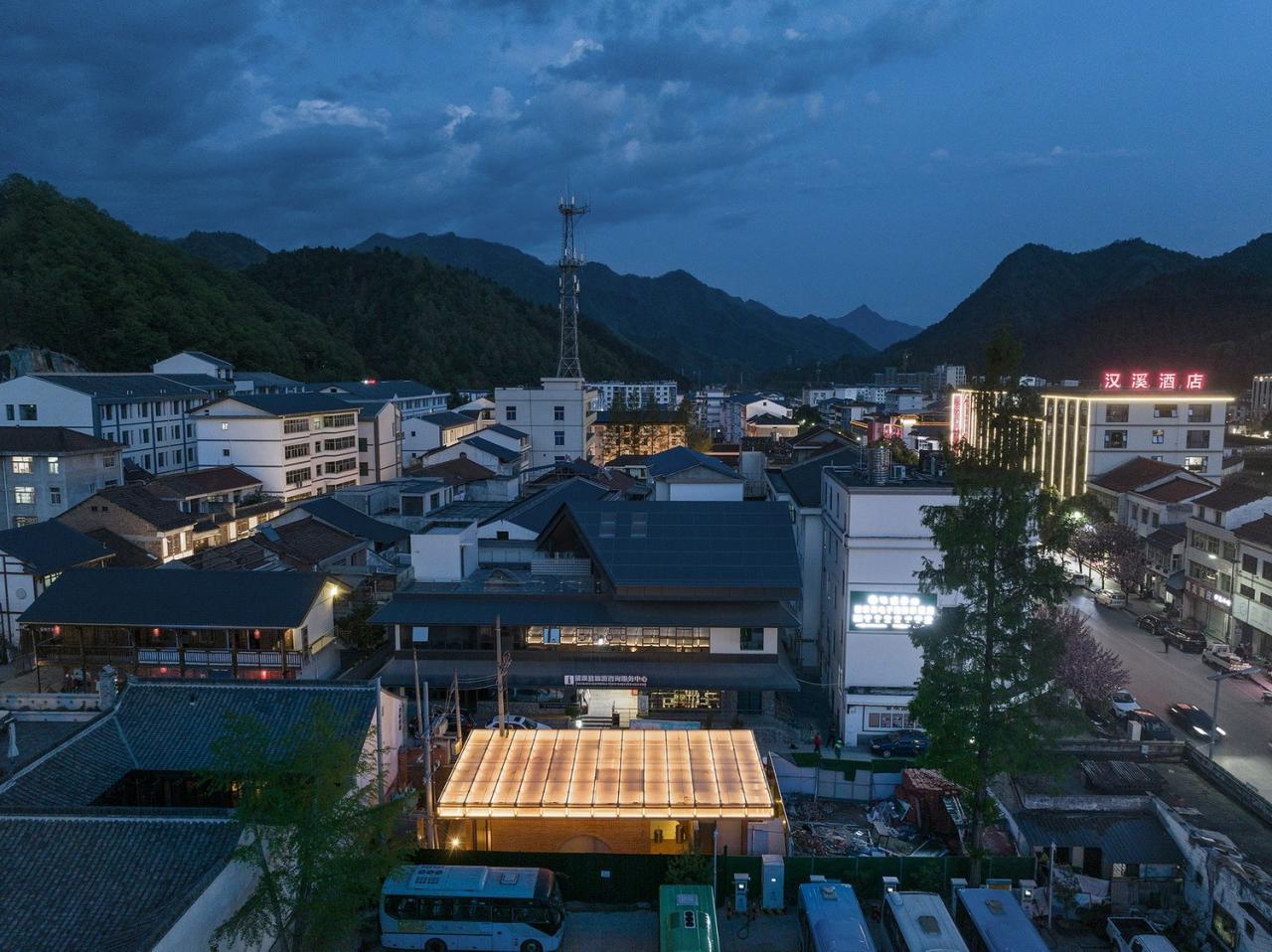 BIM建筑|留坝老街红砖公厕 / 尌林建筑设计事务所 BIM建筑|留坝老街红砖公厕 / 尌林建筑设计事务所