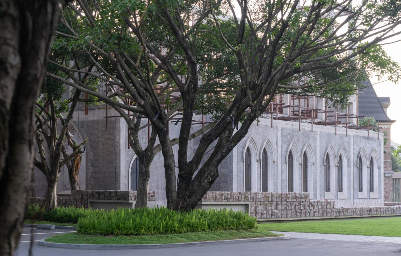 BIM建筑|旧教堂 / 源计划建筑师事务所 BIM建筑|旧教堂 / 源计划建筑师事务所