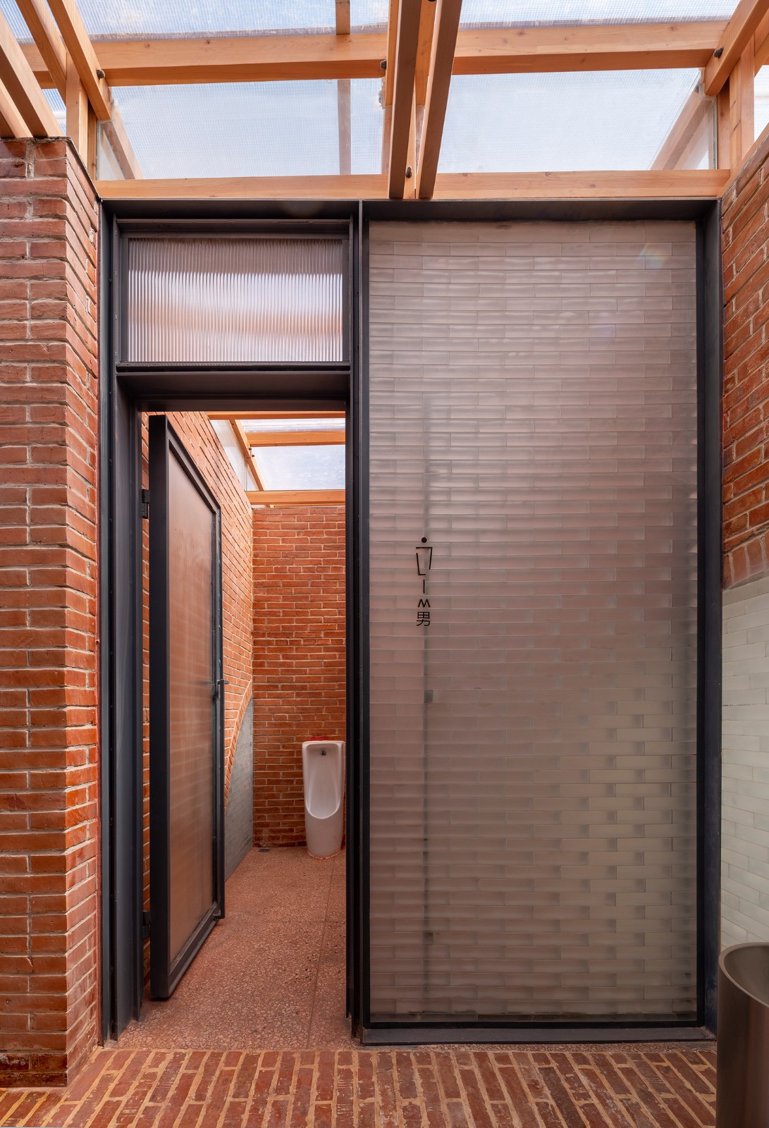 BIM建筑|留坝老街红砖公厕 / 尌林建筑设计事务所 BIM建筑|留坝老街红砖公厕 / 尌林建筑设计事务所