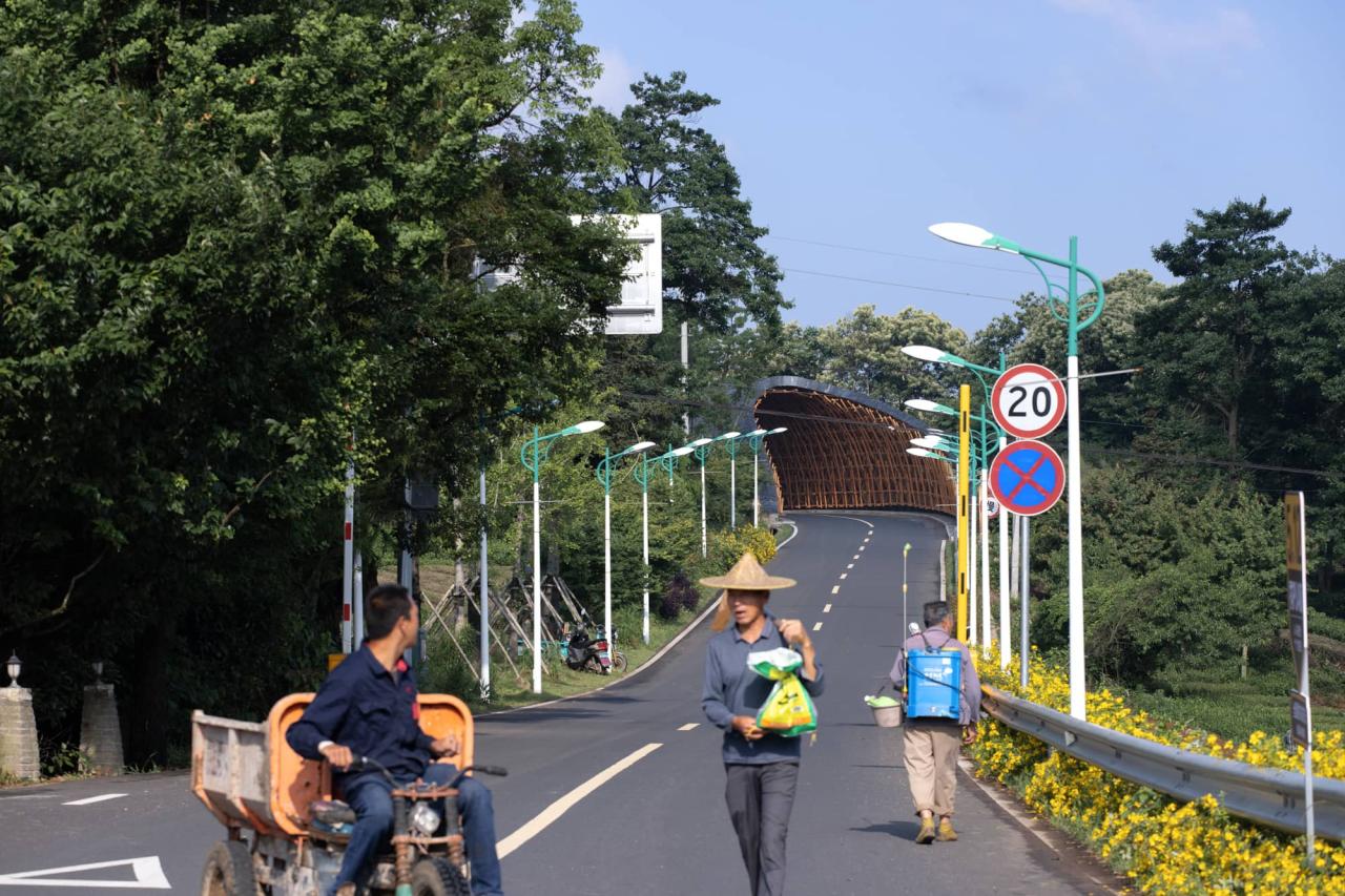 BIM建筑|上天入地:下岩贝穿云编木隧&腾云气象环 / 朱培栋-line+建筑事务所 BIM建筑|上天入地:下岩贝穿云编木隧&腾云气象环 / 朱培栋-line+建筑事务所