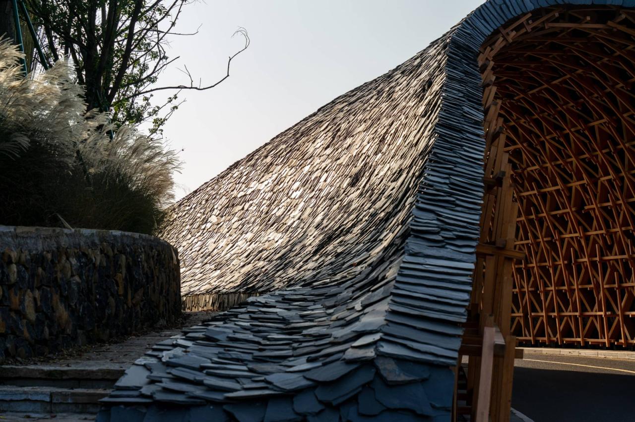 BIM建筑|上天入地:下岩贝穿云编木隧&腾云气象环 / 朱培栋-line+建筑事务所 BIM建筑|上天入地:下岩贝穿云编木隧&腾云气象环 / 朱培栋-line+建筑事务所