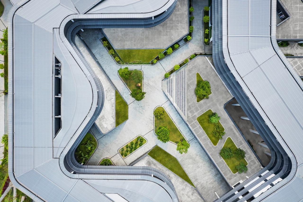 BIM建筑|北京大学附属中学海口学校 / Crossboundaries BIM建筑|北京大学附属中学海口学校 / Crossboundaries