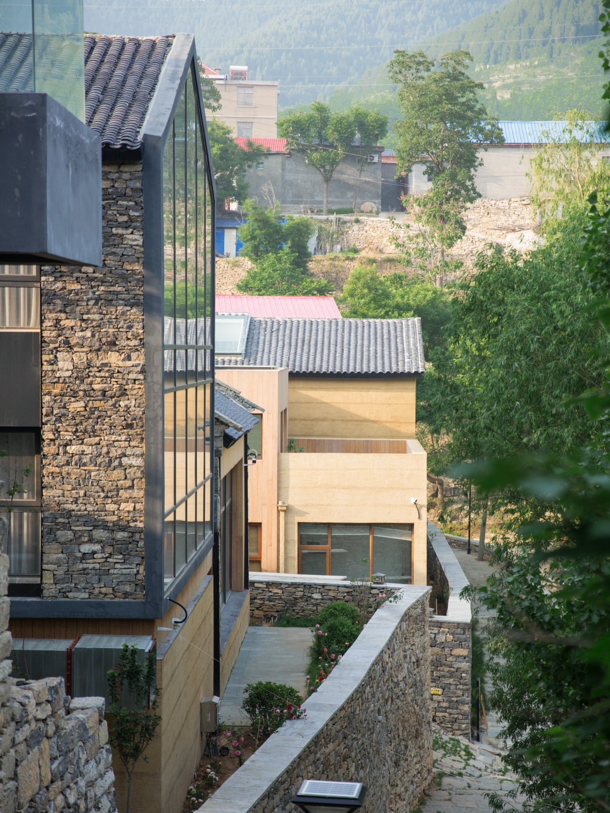 BIM建筑|以景为据:济南东泉村民宿集群设计 / GW空间设计 BIM建筑|以景为据:济南东泉村民宿集群设计 / GW空间设计