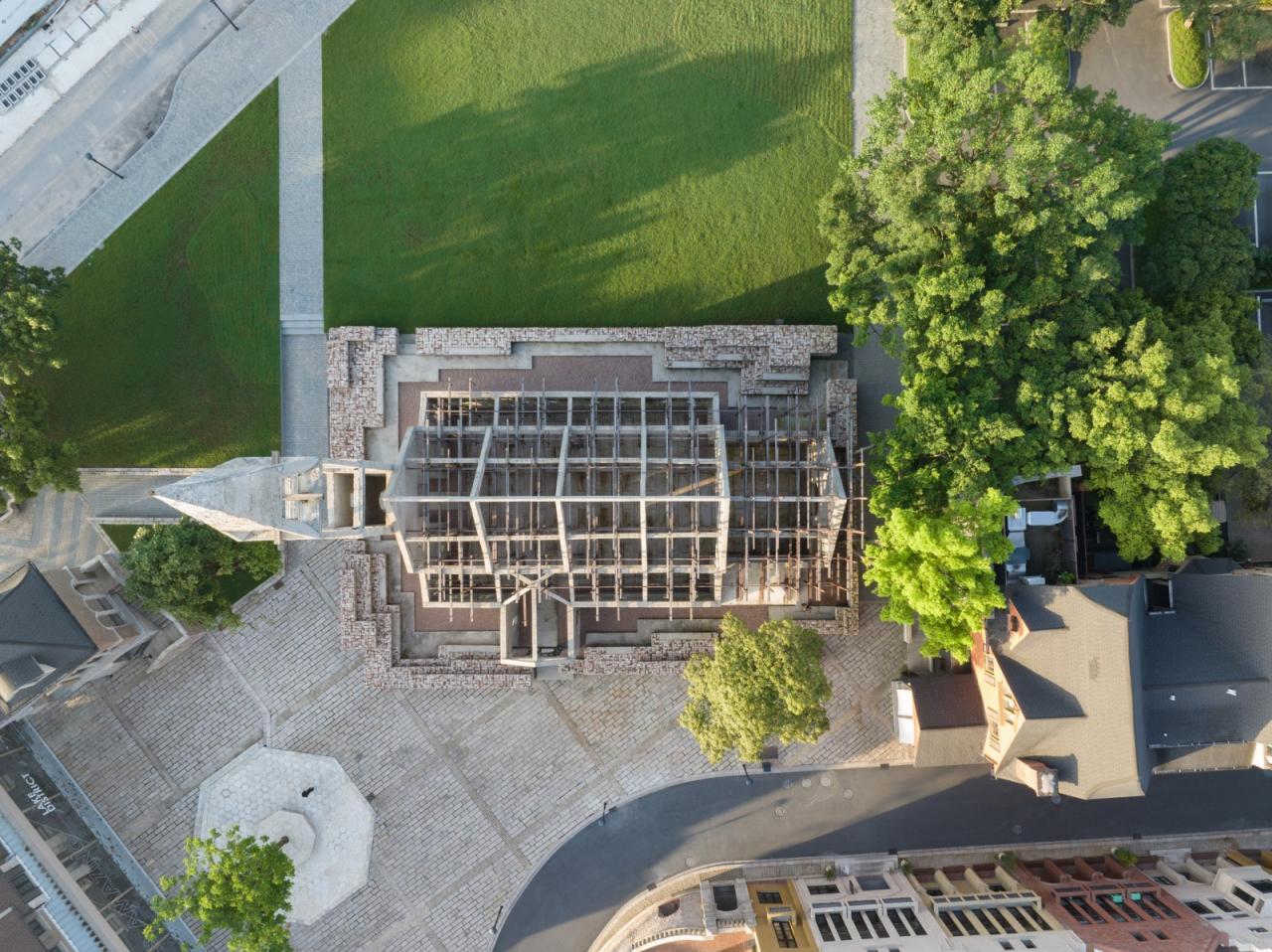 BIM建筑|旧教堂 / 源计划建筑师事务所 BIM建筑|旧教堂 / 源计划建筑师事务所