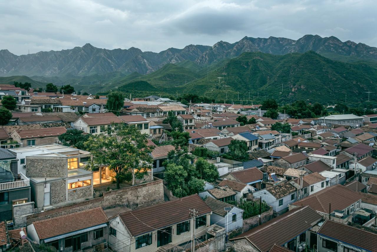 BIM建筑|废土乐园、虚张声势与巨大火锅 / 察社办公室 BIM建筑|废土乐园、虚张声势与巨大火锅 / 察社办公室