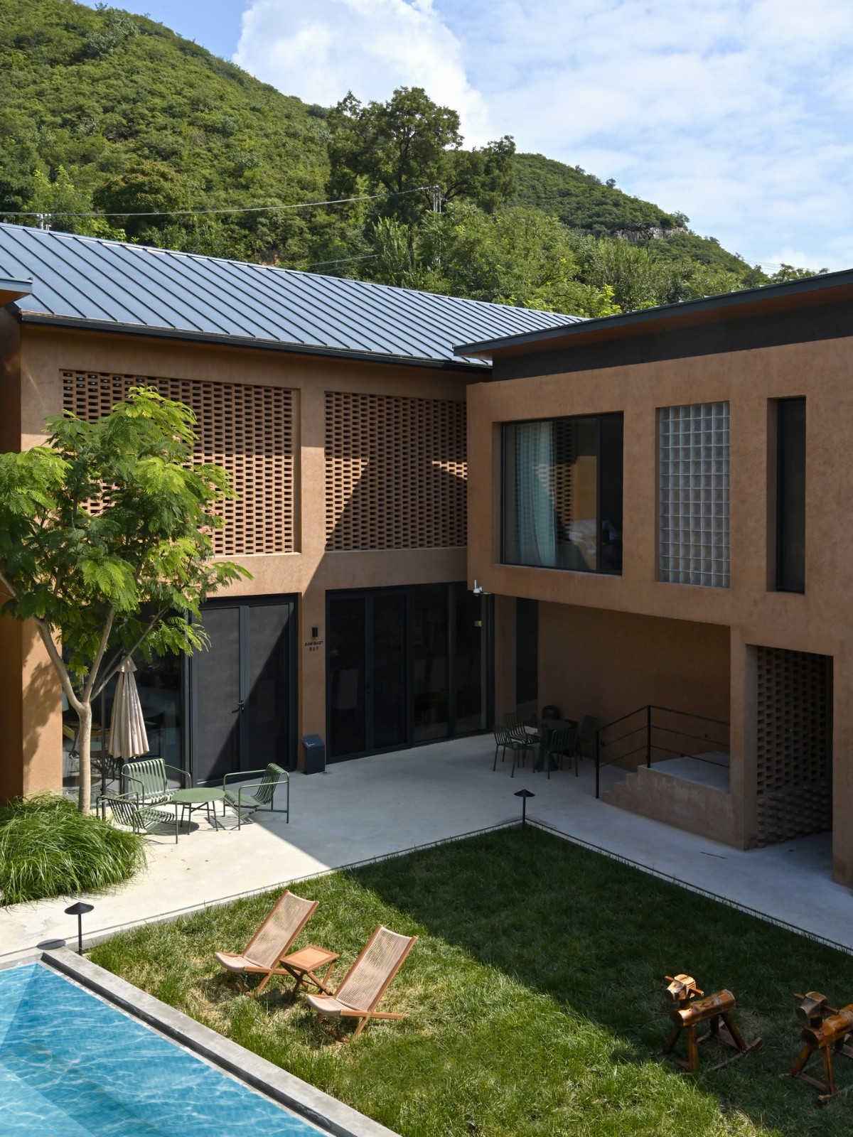 BIM建筑|伴山而居:后院•溜石港民宿 / GW空间设计 BIM建筑|伴山而居:后院•溜石港民宿 / GW空间设计