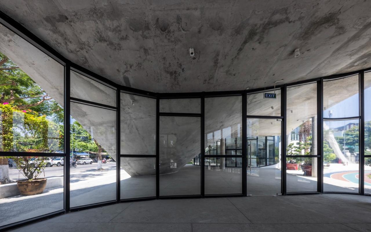 BIM建筑|朔特拉艺术展览中心 / Ho Khue Architects BIM建筑|朔特拉艺术展览中心 / Ho Khue Architects