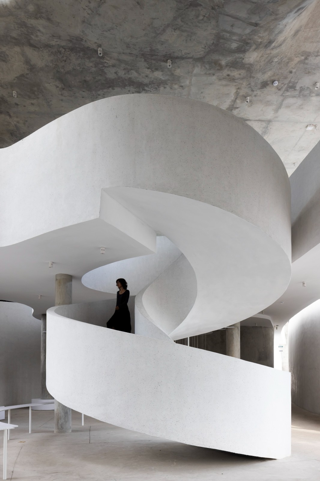 BIM建筑|朔特拉艺术展览中心 / Ho Khue Architects BIM建筑|朔特拉艺术展览中心 / Ho Khue Architects