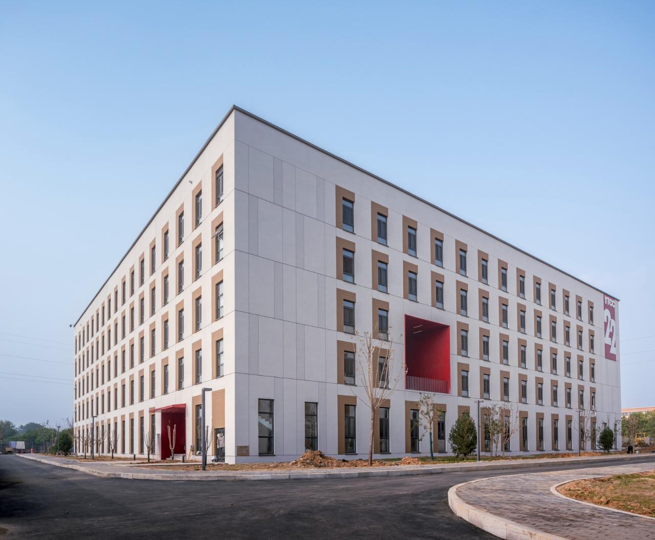 BIM建筑|烟台城市科技职业学院二期 / 超城建筑 BIM建筑|烟台城市科技职业学院二期 / 超城建筑