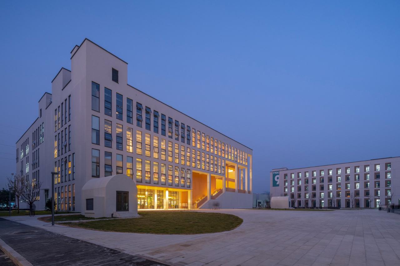 BIM建筑|烟台城市科技职业学院二期 / 超城建筑 BIM建筑|烟台城市科技职业学院二期 / 超城建筑