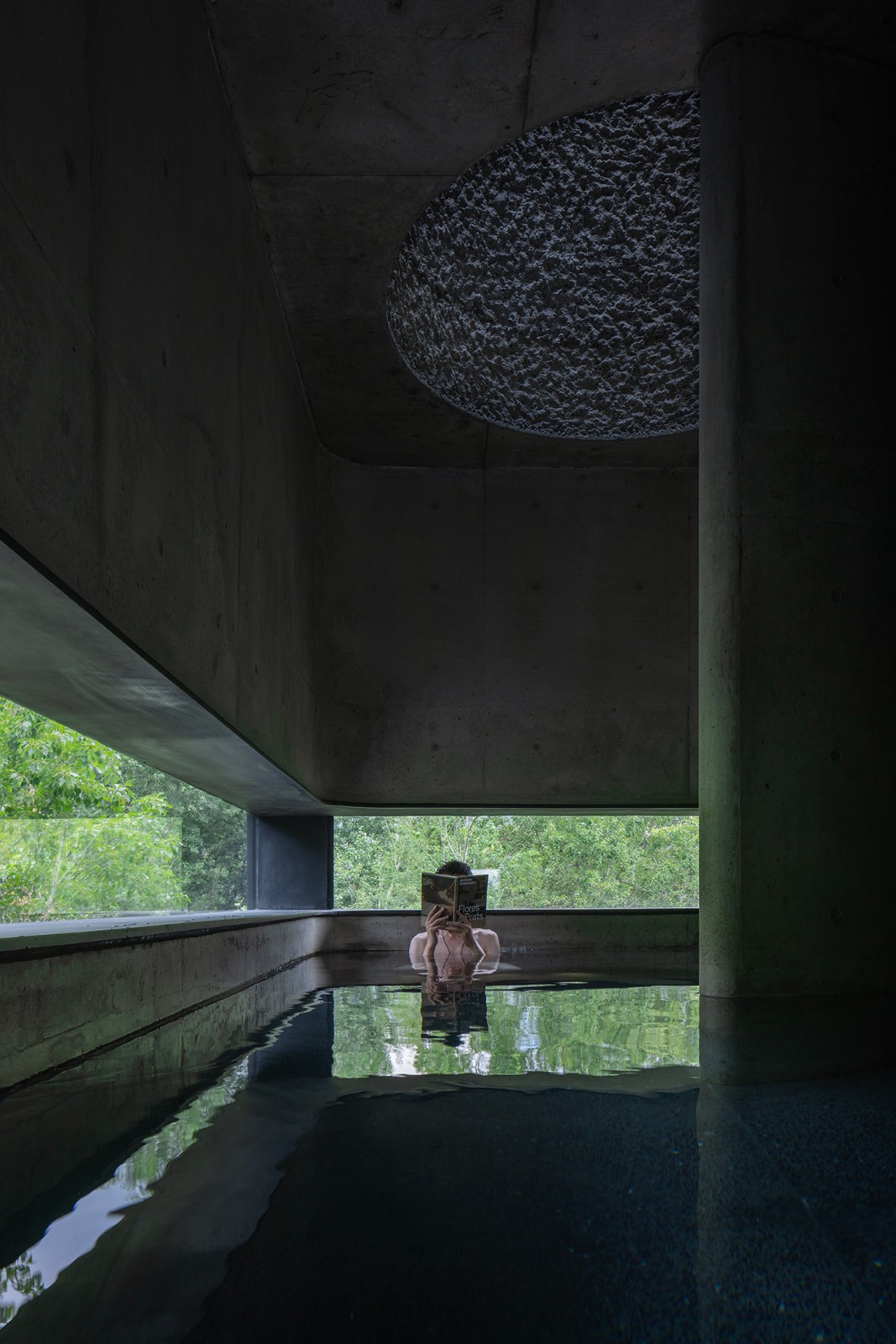 BIM建筑|雾灵山眼石汤泉,林中仪器 / 直向建筑 BIM建筑|雾灵山眼石汤泉,林中仪器 / 直向建筑