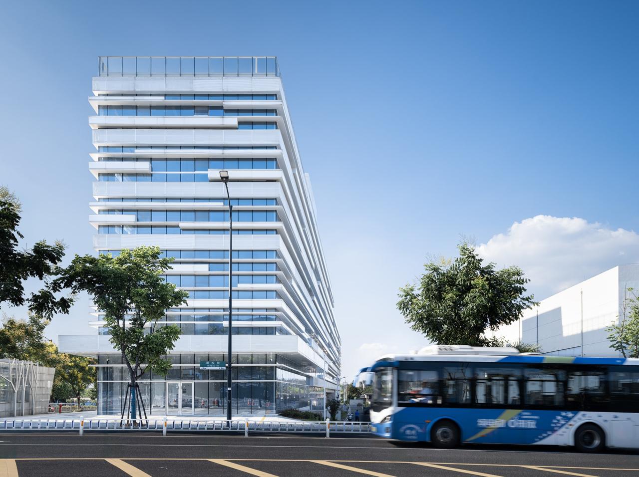 BIM建筑|自然的过客:杭州汽车西站公交枢纽站 / 浙江大学建筑设计研究院 BIM建筑|自然的过客:杭州汽车西站公交枢纽站 / 浙江大学建筑设计研究院