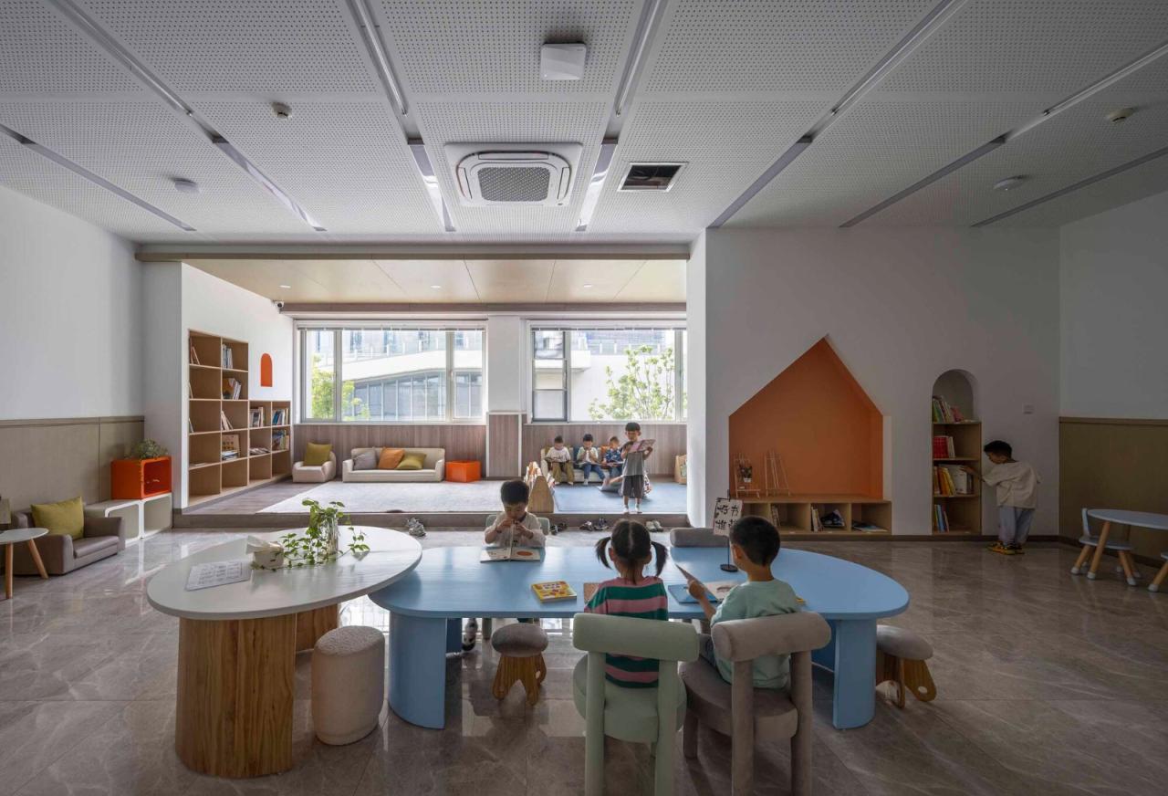 BIM建筑|靖江滨江新城长阳邻里中心 / 南大建筑钟华颖工作室 BIM建筑|靖江滨江新城长阳邻里中心 / 南大建筑钟华颖工作室