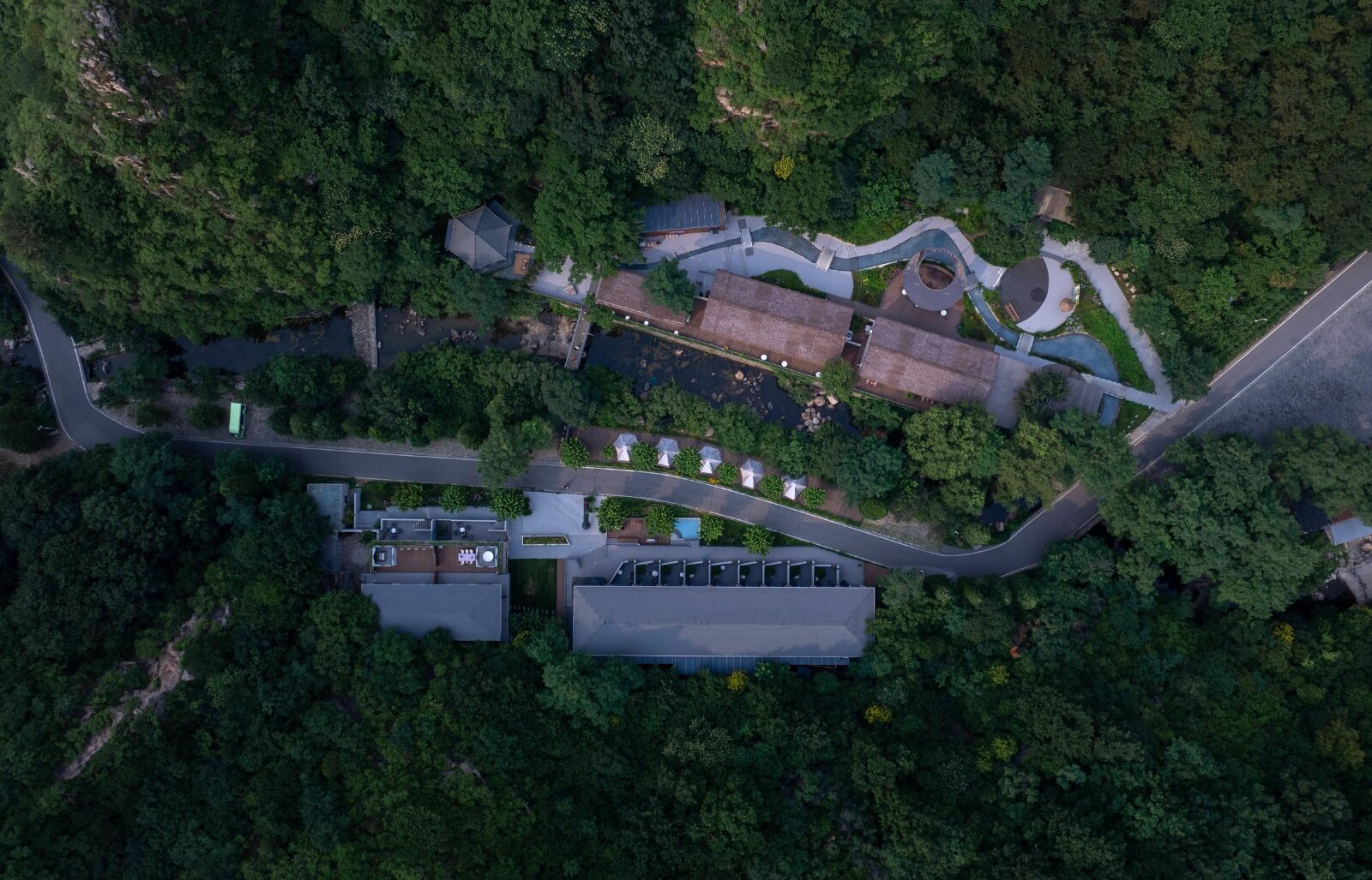 BIM建筑|水雲乡 / 莘野佚筑设计工作室 BIM建筑|水雲乡 / 莘野佚筑设计工作室