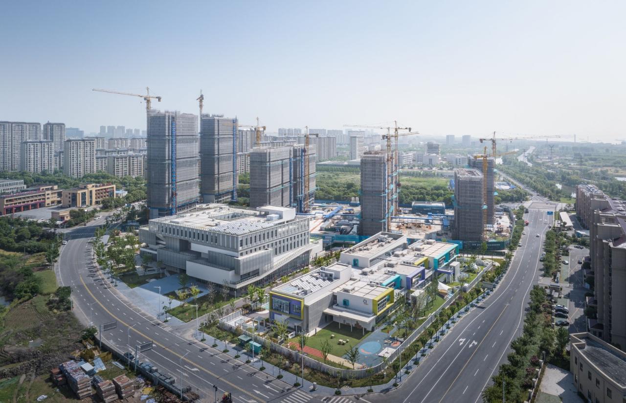 BIM建筑|靖江滨江新城长阳邻里中心 / 南大建筑钟华颖工作室 BIM建筑|靖江滨江新城长阳邻里中心 / 南大建筑钟华颖工作室